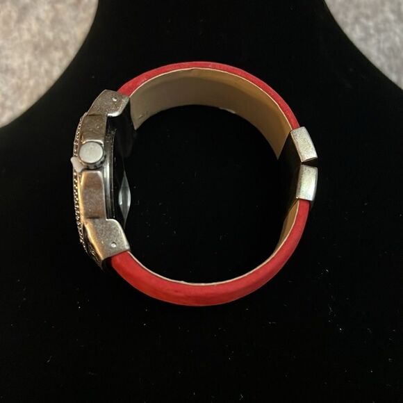 Vintage Coldwater Creek Red Suede Cuff Watch - Picture 2 of 6